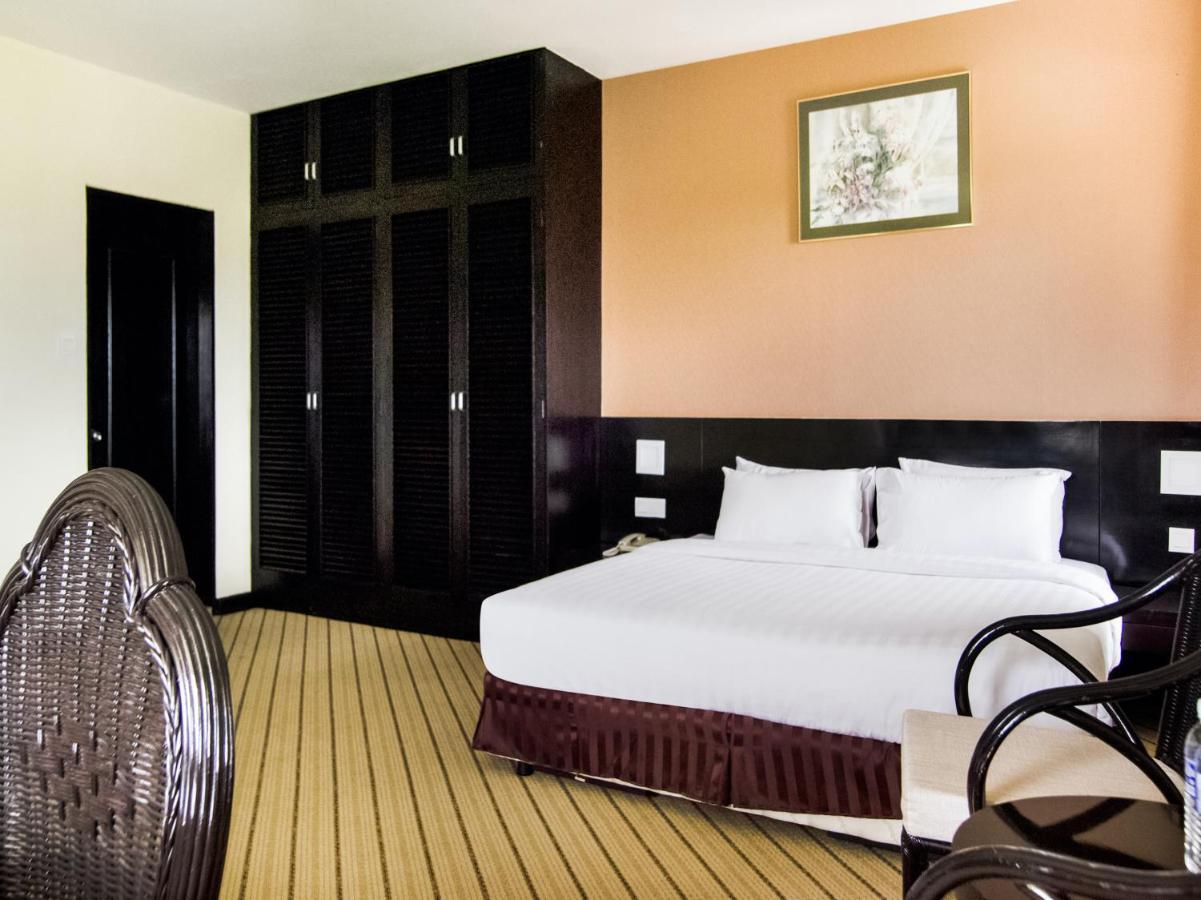 เปอร์คาซา โฮเทล เคนินกัว Hotel Keningau ภายนอก รูปภาพ