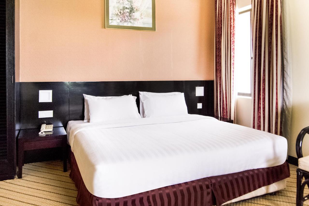 เปอร์คาซา โฮเทล เคนินกัว Hotel Keningau ภายนอก รูปภาพ