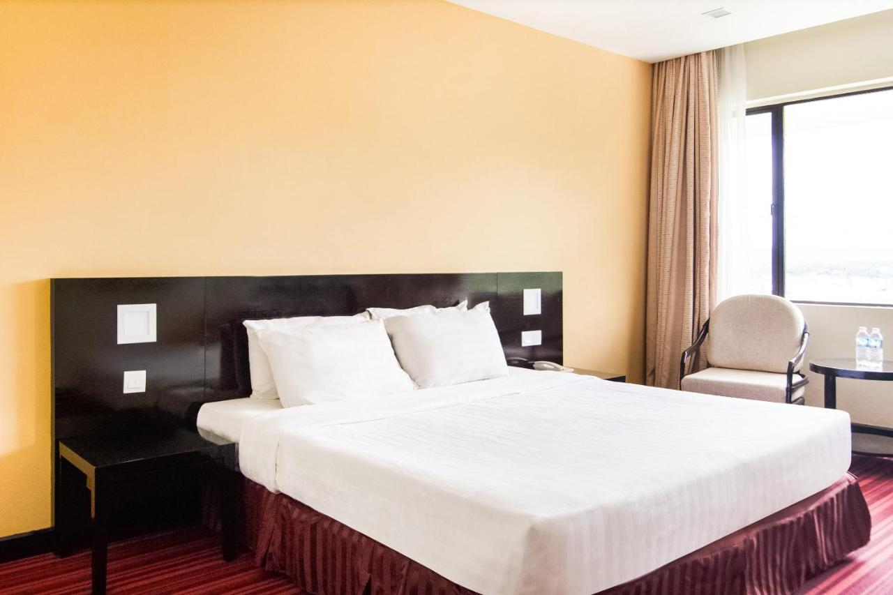 เปอร์คาซา โฮเทล เคนินกัว Hotel Keningau ภายนอก รูปภาพ